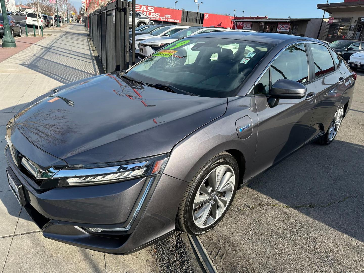 2019 Honda Clarity Plug-In Hybrid (JHMZC5F19KC) with an 1.5L L4 DOHC 16V HYBRID engine, CVT transmission, located at 744 E Miner Ave, Stockton, CA, 95202, (209) 944-5770, 37.956863, -121.282082 - Photo#4