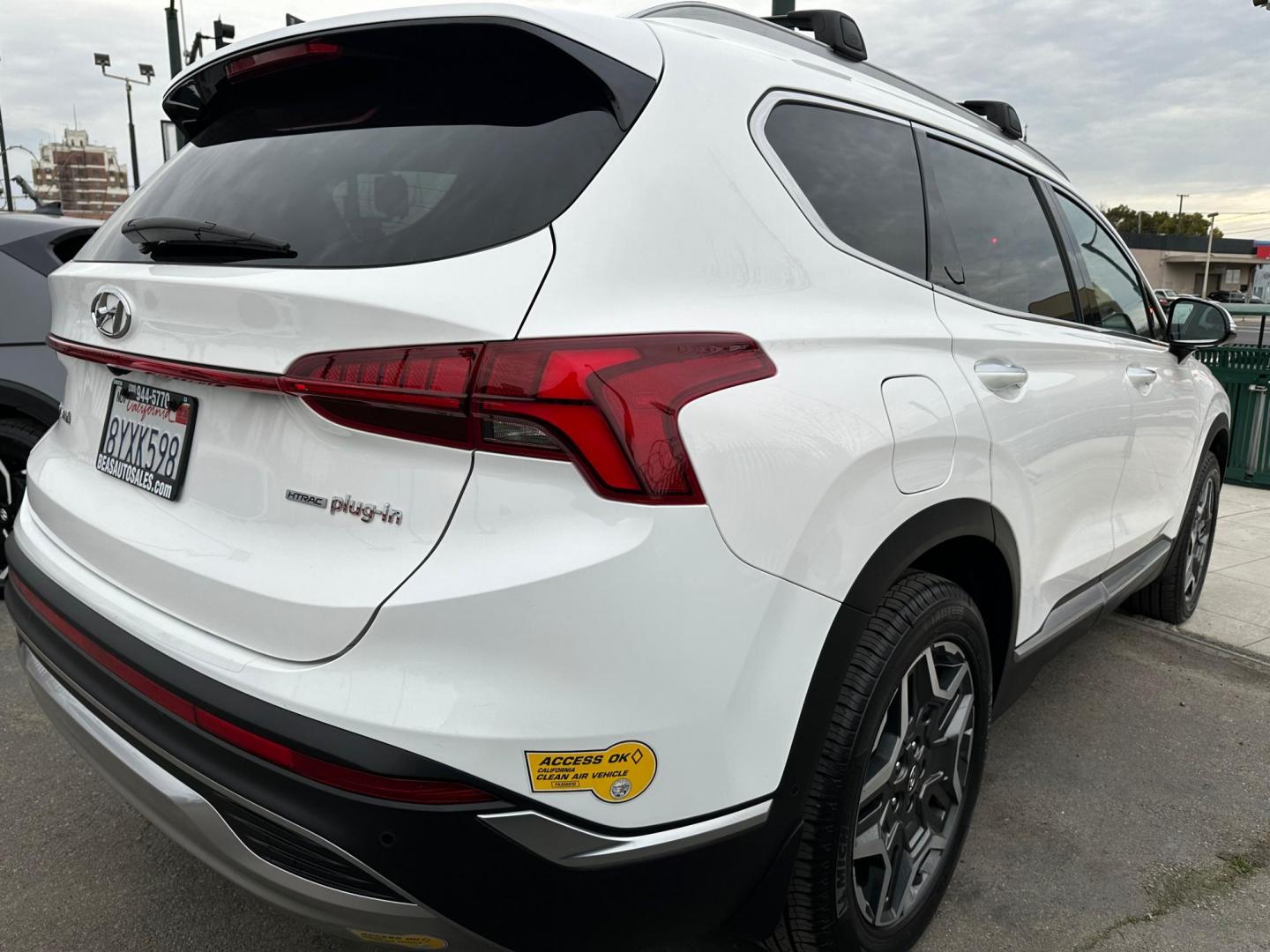 2022 Hyundai Santa Fe Plug-In Hybrid Limited (KM8S7DA20NU) with an 1.6L L4 DOHC 16V HYBRID engine, 6A transmission, located at 744 E Miner Ave, Stockton, CA, 95202, (209) 944-5770, 37.956863, -121.282082 - Photo#7