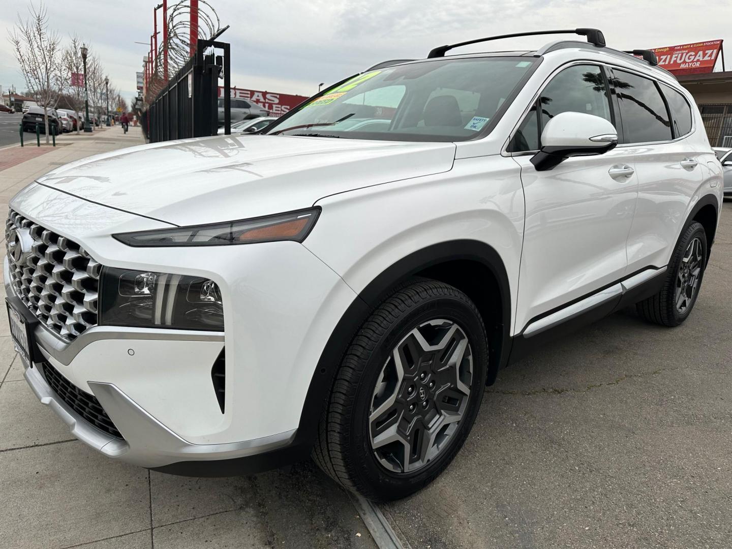 2022 Hyundai Santa Fe Plug-In Hybrid Limited (KM8S7DA20NU) with an 1.6L L4 DOHC 16V HYBRID engine, 6A transmission, located at 744 E Miner Ave, Stockton, CA, 95202, (209) 944-5770, 37.956863, -121.282082 - Photo#3