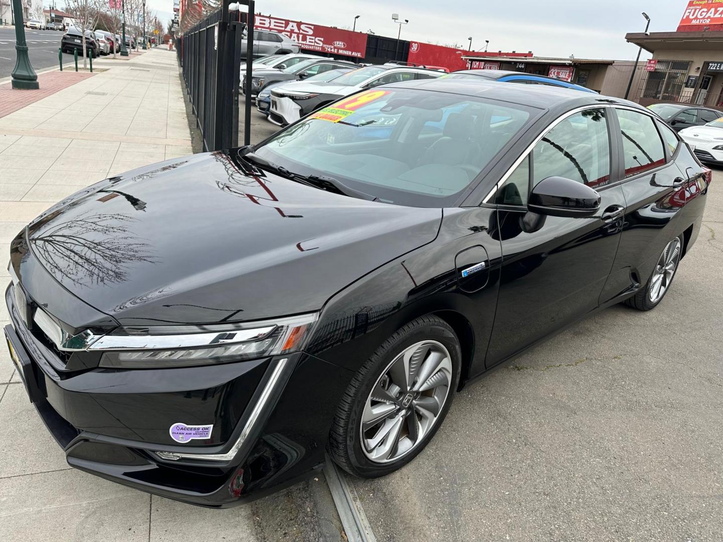 2019 Honda Clarity Plug-In Hybrid (JHMZC5F14KC) with an 1.5L L4 DOHC 16V HYBRID engine, CVT transmission, located at 744 E Miner Ave, Stockton, CA, 95202, (209) 944-5770, 37.956863, -121.282082 - Photo#4