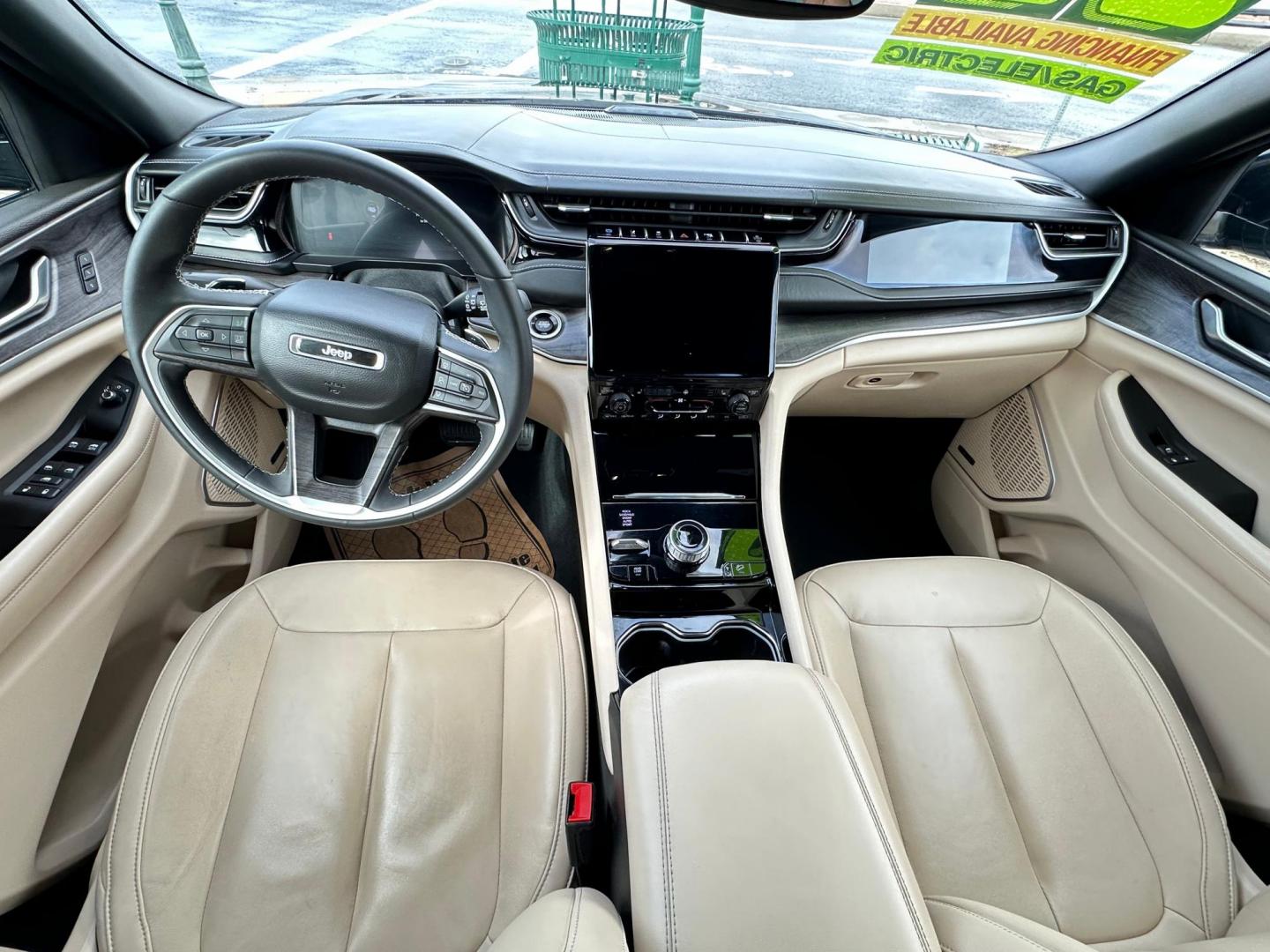 2022 Jeep Grand Cherokee 4xe Limited (1C4RJYB62N8) with an 2.0L L4 DOHC 16V HYBRID engine, 8A transmission, located at 744 E Miner Ave, Stockton, CA, 95202, (209) 944-5770, 37.956863, -121.282082 - Photo#8