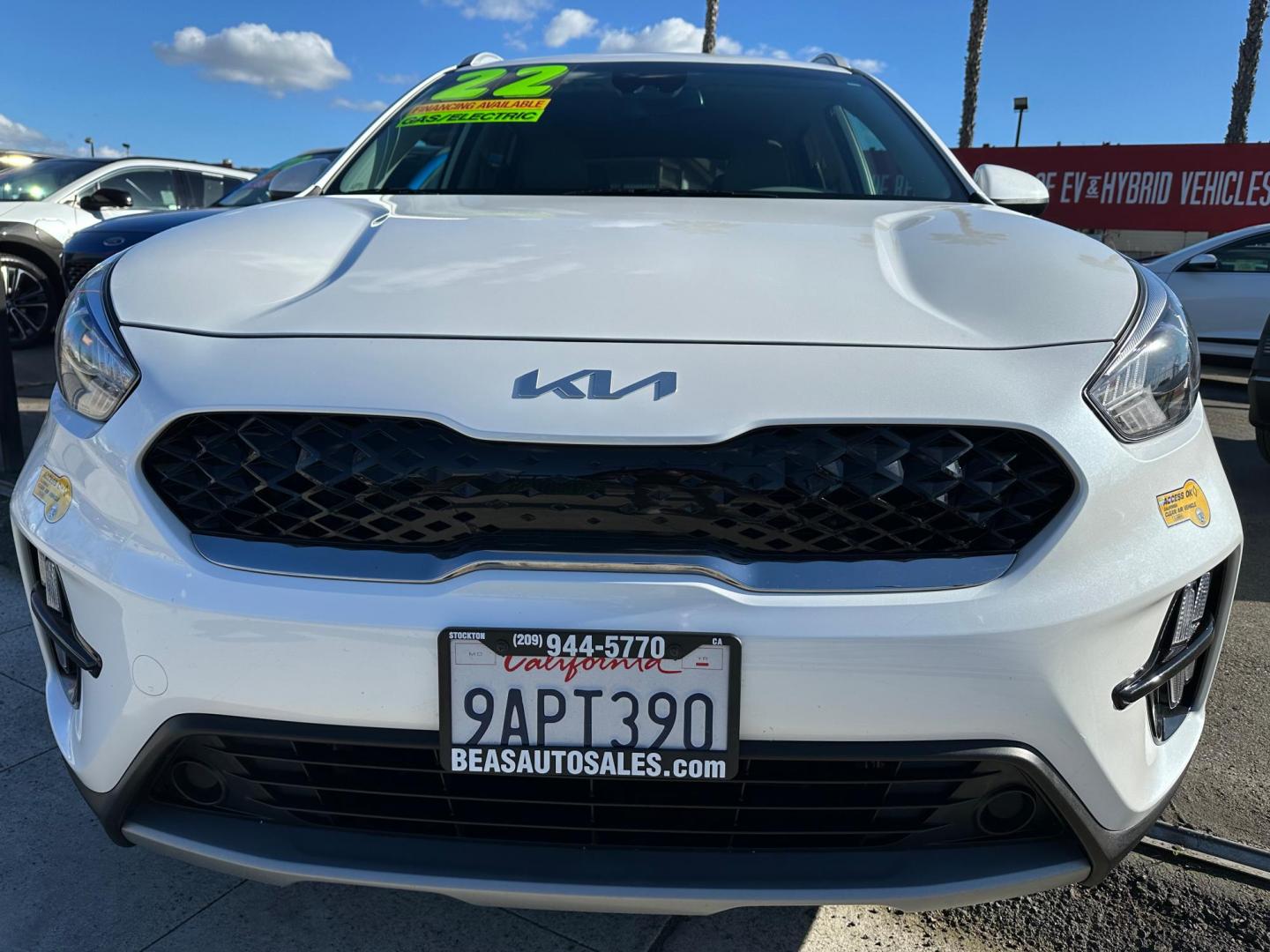 2022 Kia Niro Plug In Hybrid LXS (KNDCM3LD4N5) , 6A transmission, located at 744 E Miner Ave, Stockton, CA, 95202, (209) 944-5770, 37.956863, -121.282082 - Photo#2