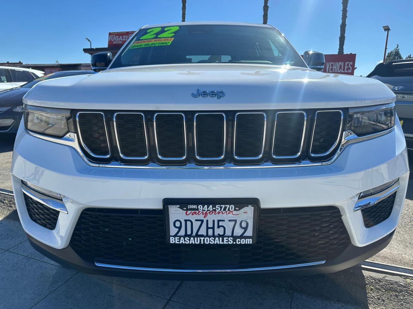 2022 Jeep Grand Cherokee 4xe Limited (1C4RJYB65N8) with an 2.0L L4 DOHC 16V HYBRID engine, 8A transmission, located at 744 E Miner Ave, Stockton, CA, 95202, (209) 944-5770, 37.956863, -121.282082 - Photo#2