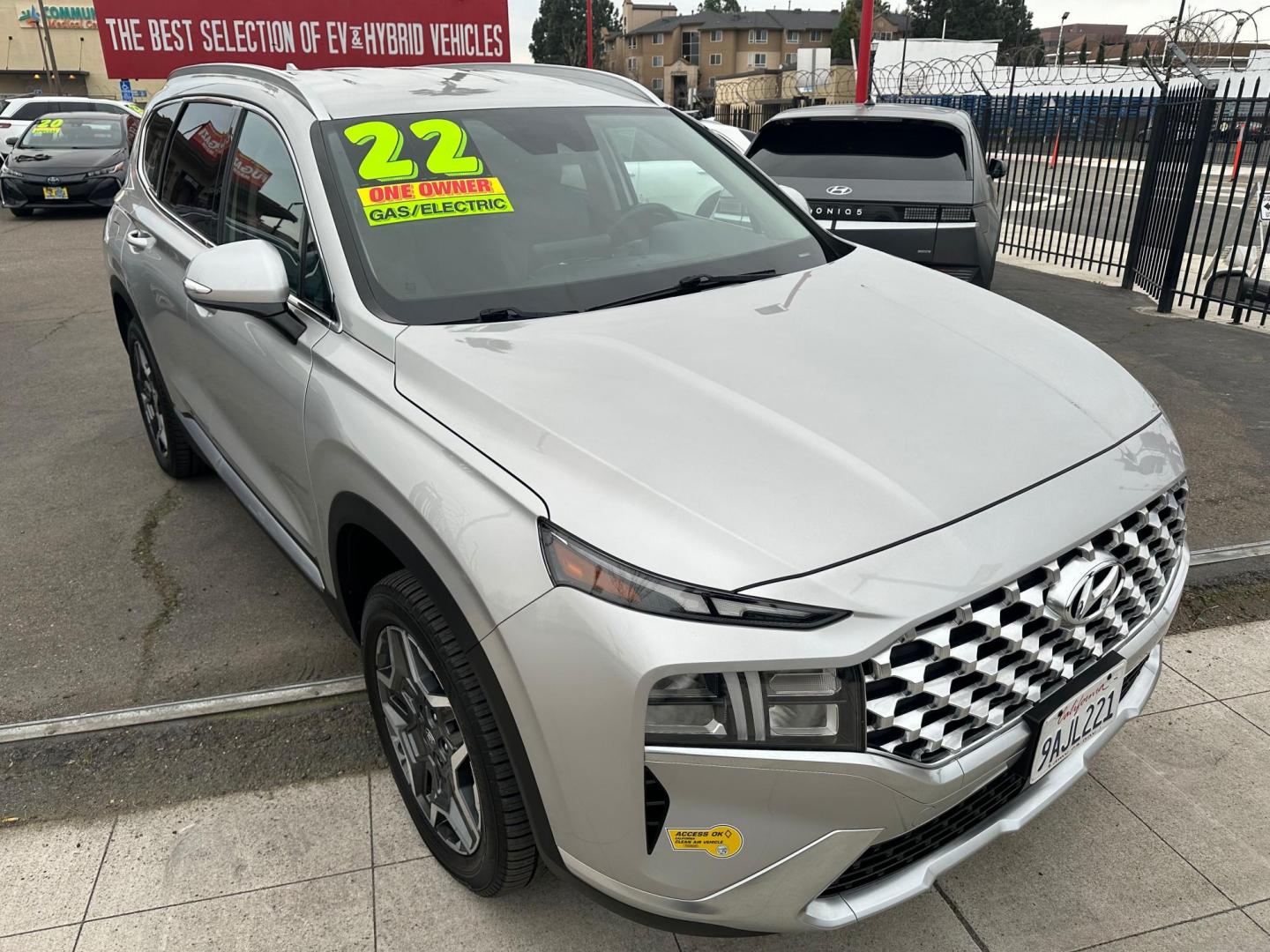 2022 Hyundai Santa Fe Plug-In Hybrid SEL (KM8S6DA28NU) with an 1.6L L4 DOHC 16V HYBRID engine, 6A transmission, located at 744 E Miner Ave, Stockton, CA, 95202, (209) 944-5770, 37.956863, -121.282082 - Photo#1