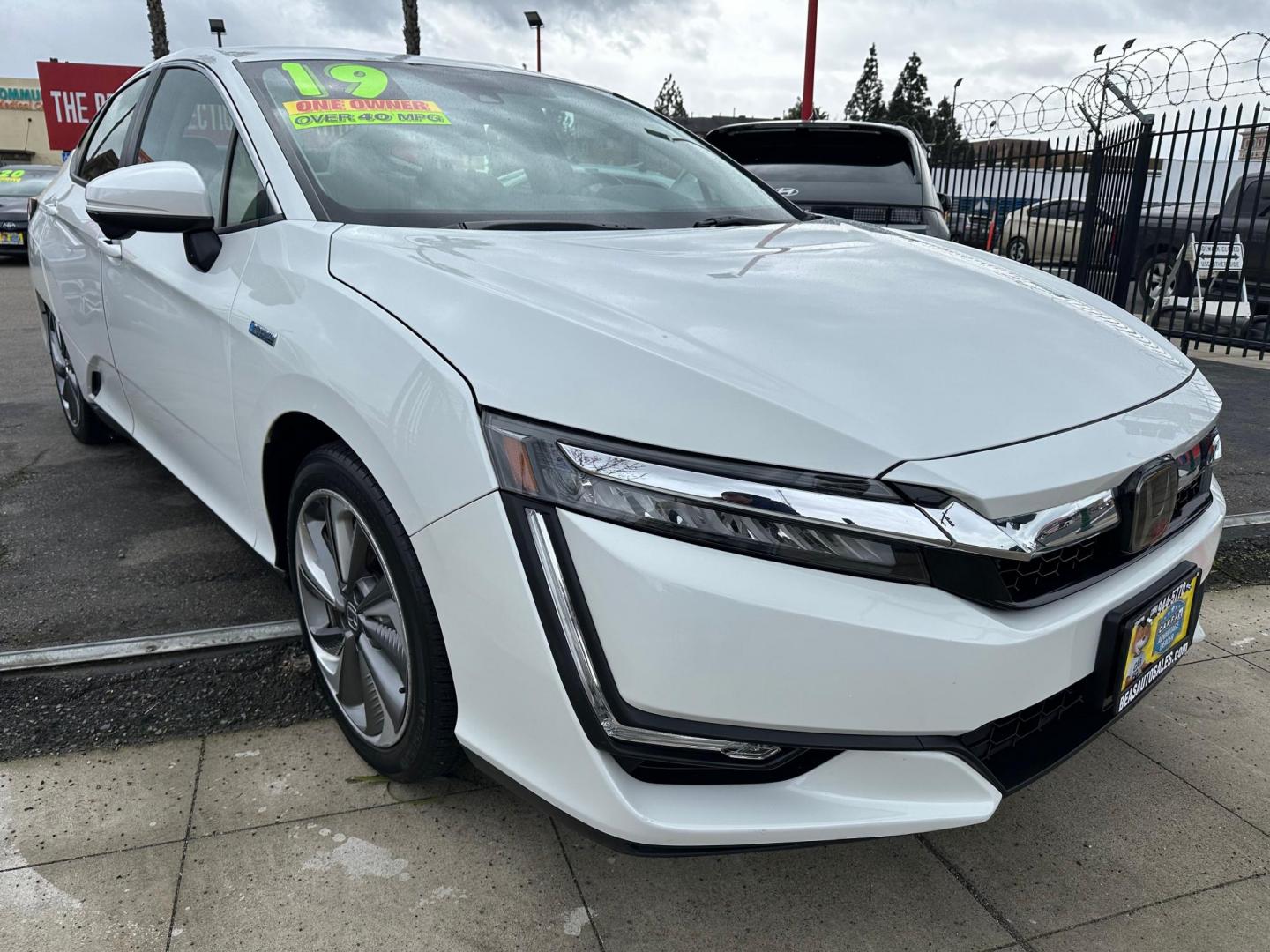 2019 Honda Clarity Plug-In Hybrid (JHMZC5F1XKC) with an 1.5L L4 DOHC 16V HYBRID engine, CVT transmission, located at 744 E Miner Ave, Stockton, CA, 95202, (209) 944-5770, 37.956863, -121.282082 - Photo#0