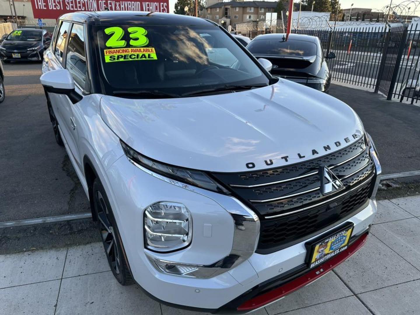 2023 WHITE Mitsubishi Outlander PHEV GT (JA4T5UA98PZ) with an 2.0L L4 DOHC 16V HYBRID engine, 1A transmission, located at 744 E Miner Ave, Stockton, CA, 95202, (209) 944-5770, 37.956863, -121.282082 - PLUS TAXES AND FEES - Photo#1