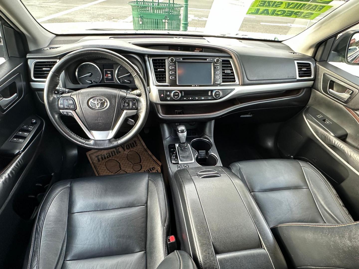 2015 Toyota Highlander XLE FWD V6 (5TDKKRFH0FS) with an 3.5L V6 DOHC 24V engine, 6-Speed Automatic transmission, located at 744 E Miner Ave, Stockton, CA, 95202, (209) 944-5770, 37.956863, -121.282082 - Photo#8