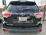 2015 Toyota Highlander XLE FWD V6 (5TDKKRFH0FS) with an 3.5L V6 DOHC 24V engine, 6-Speed Automatic transmission, located at 744 E Miner Ave, Stockton, CA, 95202, (209) 944-5770, 37.956863, -121.282082 - Photo#6