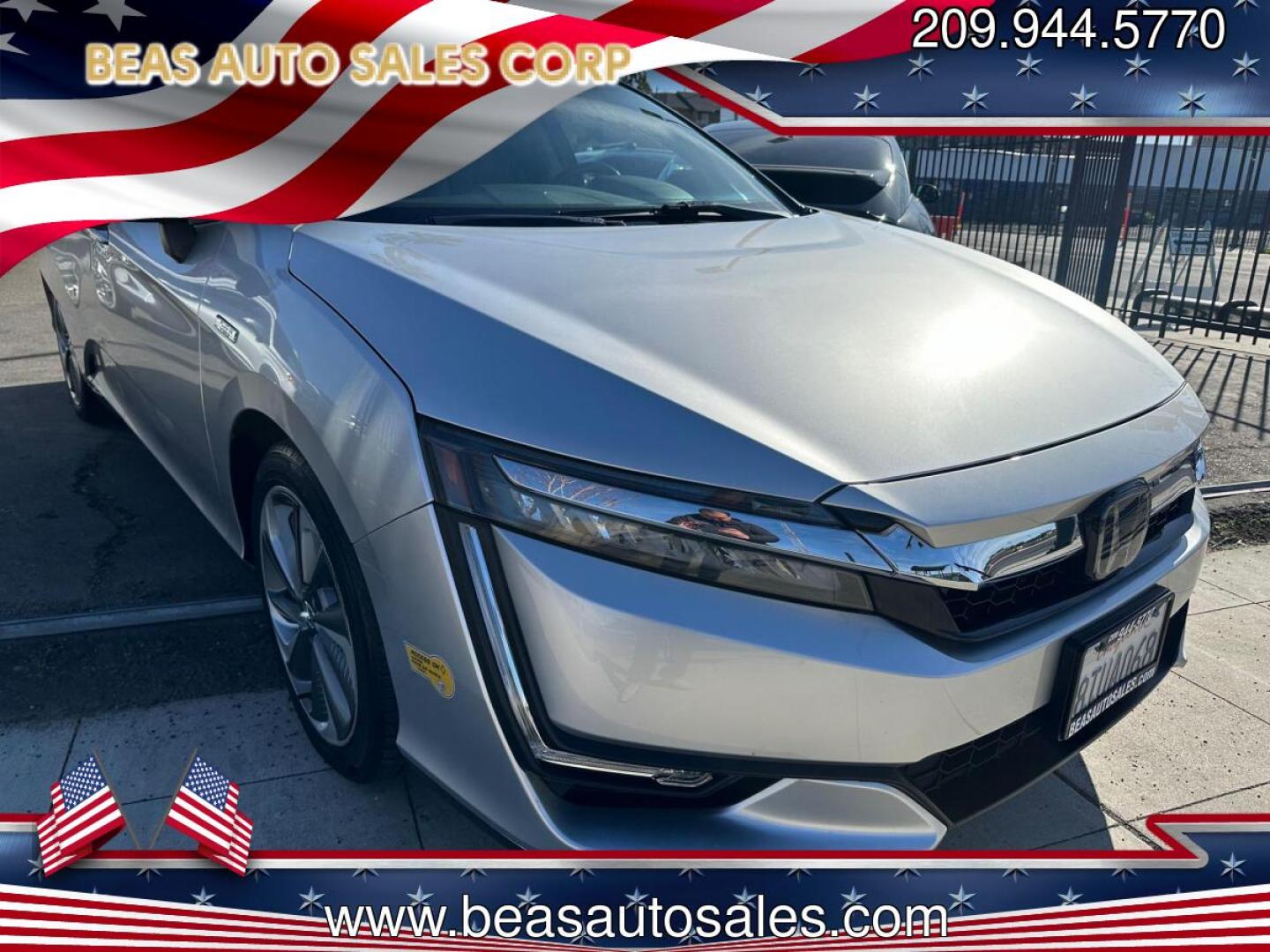 2020 Honda Clarity Touring Plug-In Hybrid (JHMZC5F32LC) with an 1.5L L4 DOHC 16V HYBRID engine, CVT transmission, located at 744 E Miner Ave, Stockton, CA, 95202, (209) 944-5770, 37.956863, -121.282082- Photo#0