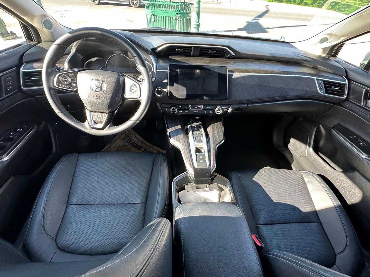 2020 Honda Clarity Touring Plug-In Hybrid (JHMZC5F32LC) with an 1.5L L4 DOHC 16V HYBRID engine, CVT transmission, located at 744 E Miner Ave, Stockton, CA, 95202, (209) 944-5770, 37.956863, -121.282082 - Photo#9