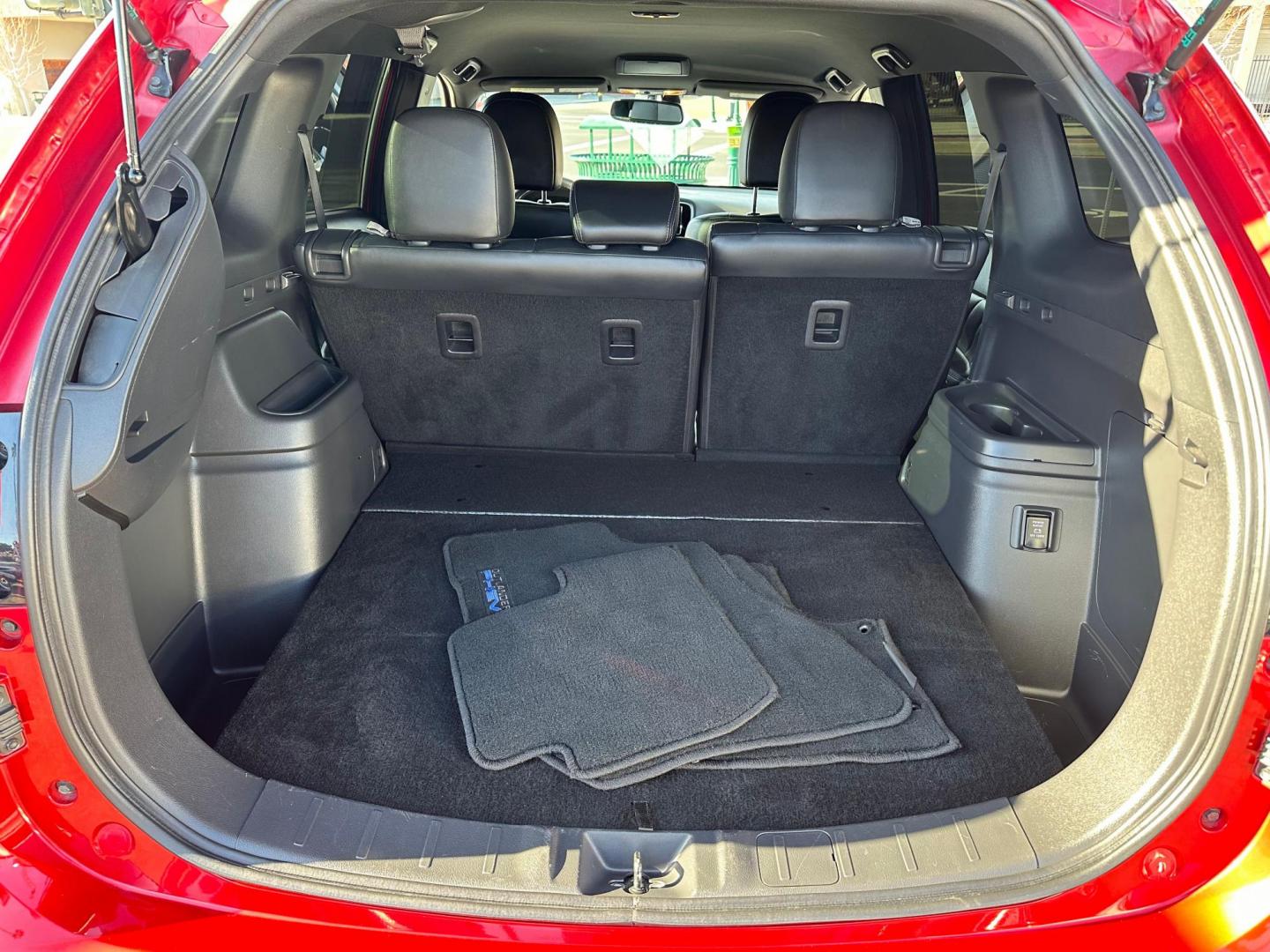 2019 Mitsubishi Outlander PHEV GT (JA4J24A59KZ) with an 2.0L L4 DOHC 16V HYBRID engine, 1A transmission, located at 744 E Miner Ave, Stockton, CA, 95202, (209) 944-5770, 37.956863, -121.282082 - Photo#11