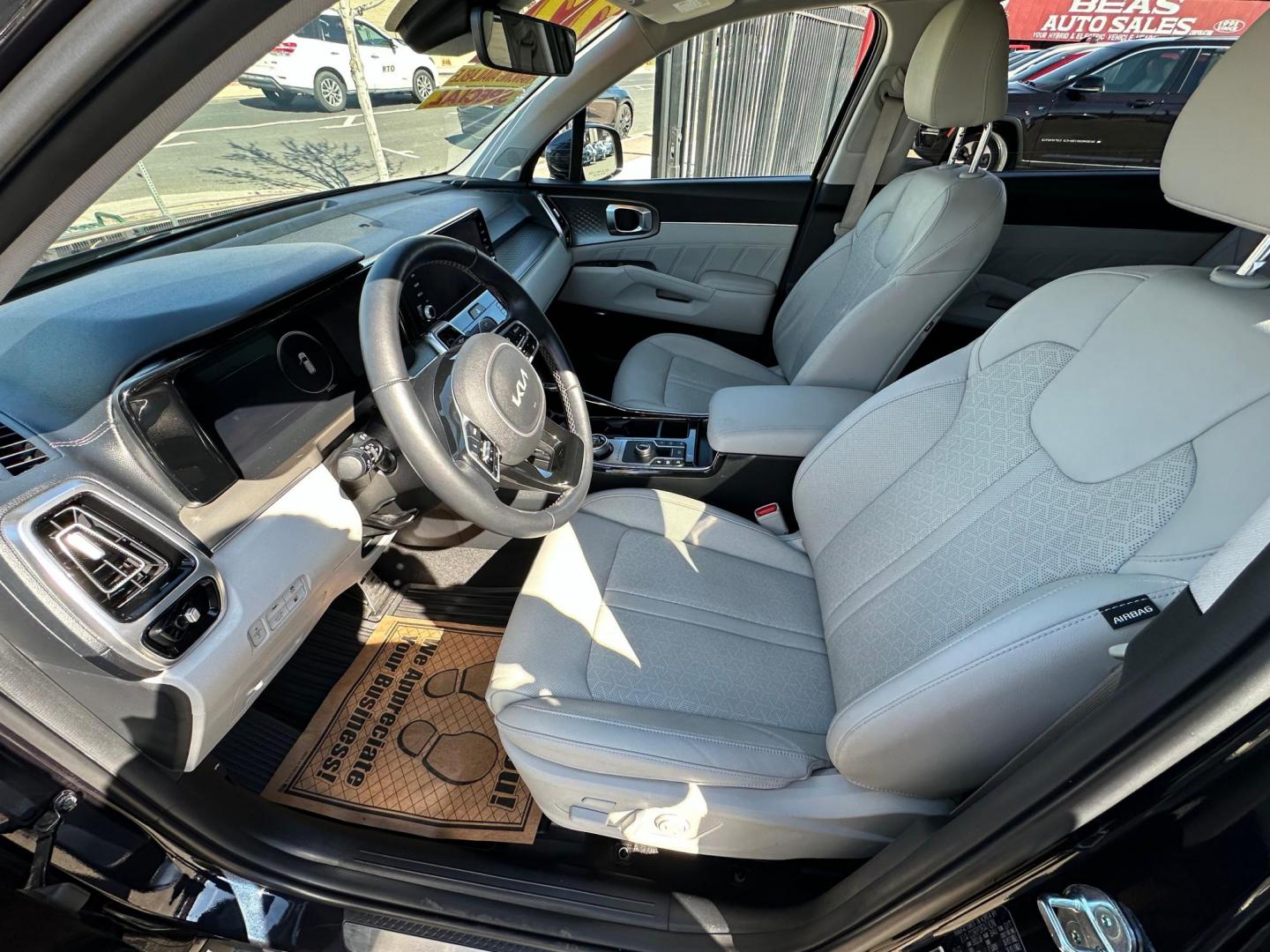 2022 Kia Sorento Plug In Hybrid SX Prestige (KNDRMDLH7N5) with an 1.6L L4 DOHC 16V HYBRID engine, 6A transmission, located at 744 E Miner Ave, Stockton, CA, 95202, (209) 944-5770, 37.956863, -121.282082 - Photo#10