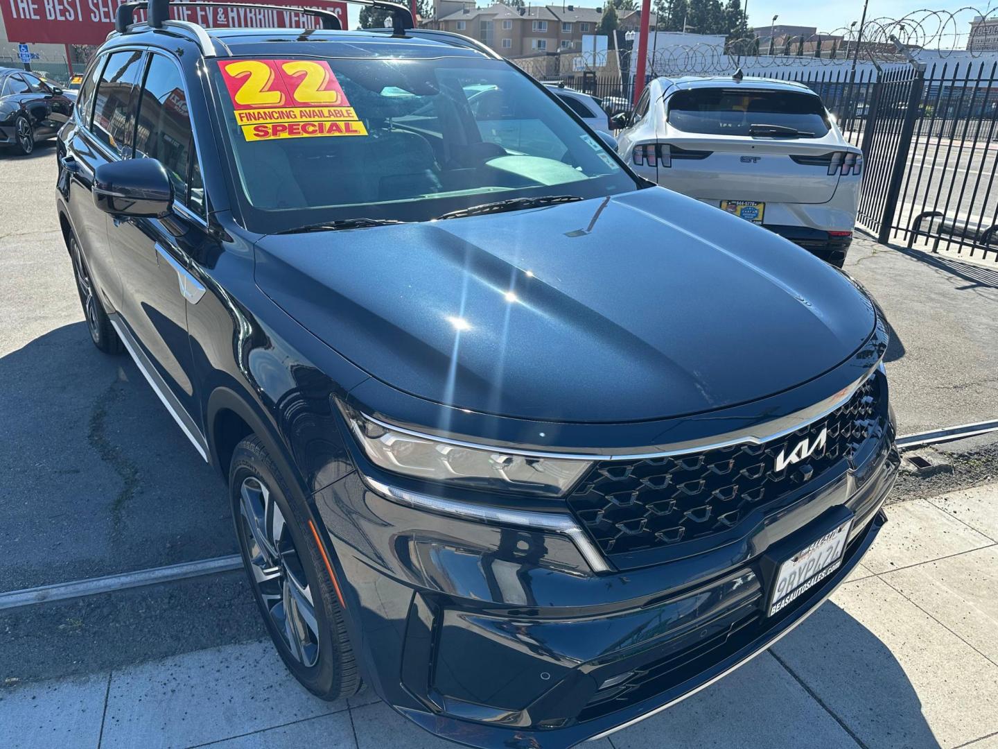 2022 Kia Sorento Plug In Hybrid SX Prestige (KNDRMDLH7N5) with an 1.6L L4 DOHC 16V HYBRID engine, 6A transmission, located at 744 E Miner Ave, Stockton, CA, 95202, (209) 944-5770, 37.956863, -121.282082 - Photo#1