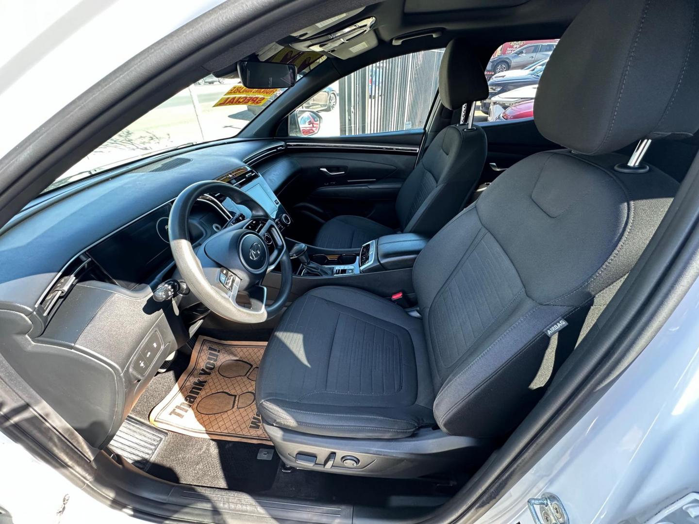 2022 Hyundai Santa Cruz SEL (5NTJC4AE4NH) with an 2.5L L4 DOHC 16V engine, 8A transmission, located at 744 E Miner Ave, Stockton, CA, 95202, (209) 944-5770, 37.956863, -121.282082 - Photo#9