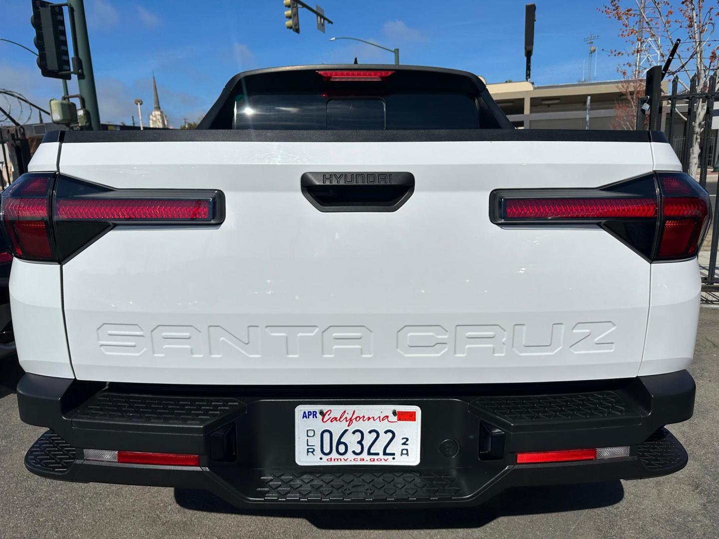 2022 Hyundai Santa Cruz SEL (5NTJC4AE4NH) with an 2.5L L4 DOHC 16V engine, 8A transmission, located at 744 E Miner Ave, Stockton, CA, 95202, (209) 944-5770, 37.956863, -121.282082 - Photo#6