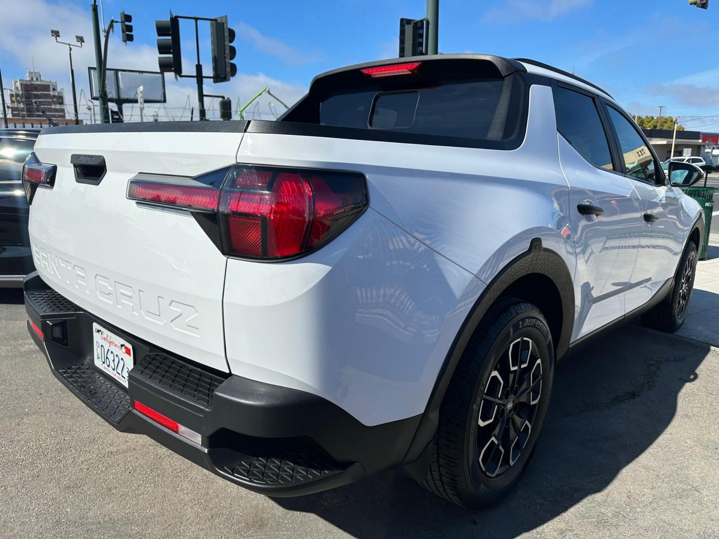 2022 Hyundai Santa Cruz SEL (5NTJC4AE4NH) with an 2.5L L4 DOHC 16V engine, 8A transmission, located at 744 E Miner Ave, Stockton, CA, 95202, (209) 944-5770, 37.956863, -121.282082 - Photo#7