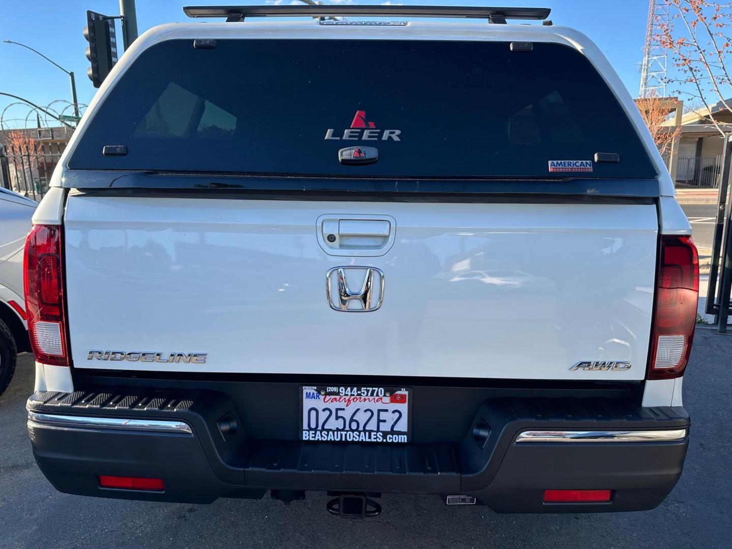 2017 Honda Ridgeline RTL-T AWD (5FPYK3F61HB) with an 3.5L V6 SOHC 24V engine, 6A transmission, located at 744 E Miner Ave, Stockton, CA, 95202, (209) 944-5770, 37.956863, -121.282082 - Photo#6
