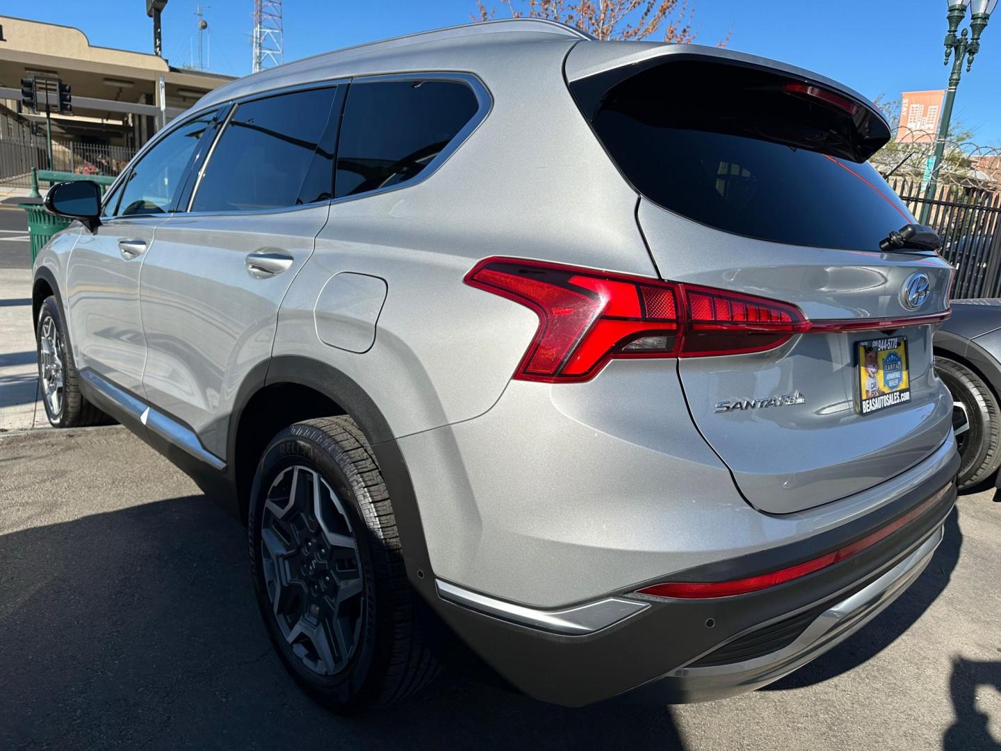 2022 Hyundai Santa Fe Plug-In Hybrid Limited (KM8S7DA20NU) with an 1.6L L4 DOHC 16V HYBRID engine, 6A transmission, located at 744 E Miner Ave, Stockton, CA, 95202, (209) 944-5770, 37.956863, -121.282082 - Photo#5