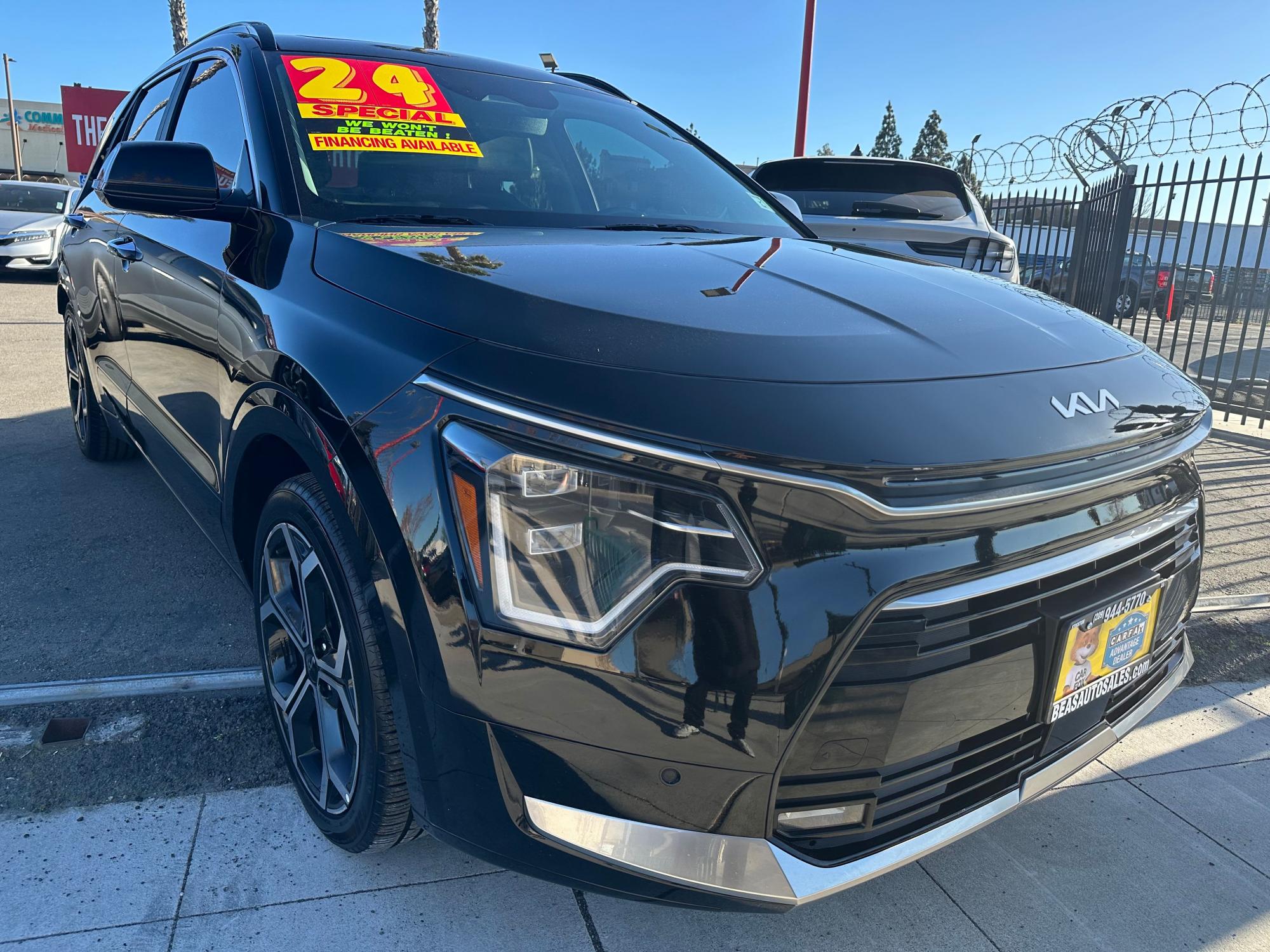 photo of 2024 Kia Niro SX Touring