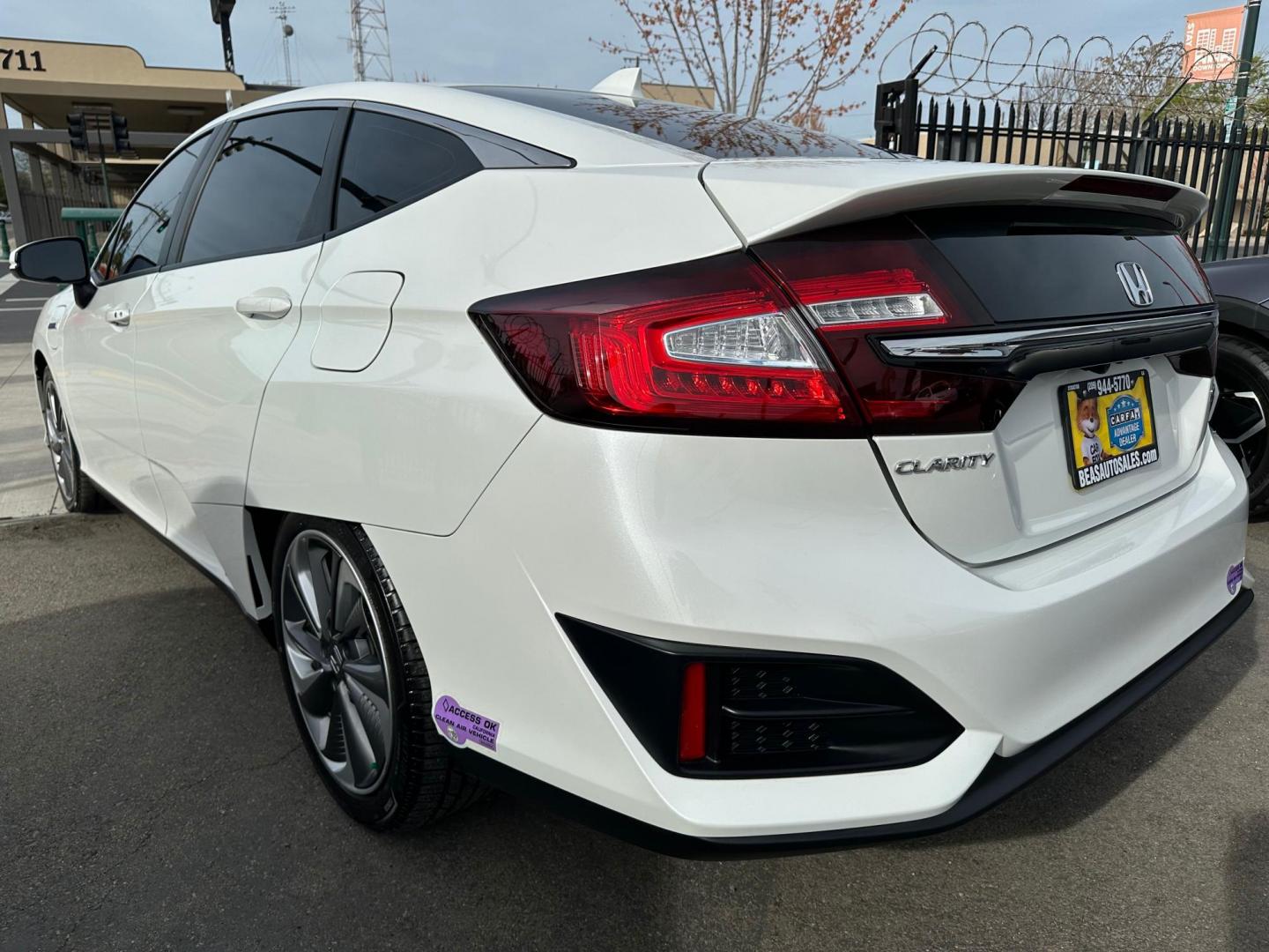 2019 Honda Clarity Plug-In Hybrid (JHMZC5F18KC) with an 1.5L L4 DOHC 16V HYBRID engine, CVT transmission, located at 744 E Miner Ave, Stockton, CA, 95202, (209) 944-5770, 37.956863, -121.282082 - Photo#6