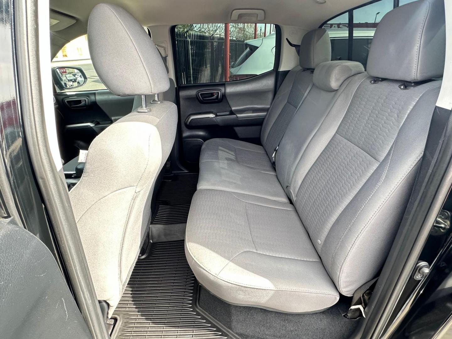 2018 Toyota Tacoma SR5 Double Cab Long Bed V6 6AT 4WD (3TMCZ5AN2JM) with an 3.6L V6 DOHC 24V engine, 6A transmission, located at 744 E Miner Ave, Stockton, CA, 95202, (209) 944-5770, 37.956863, -121.282082 - Photo#10