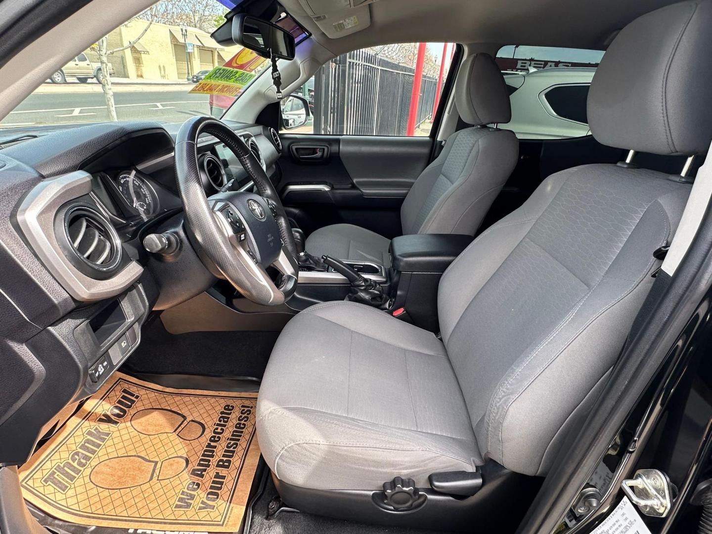 2018 Toyota Tacoma SR5 Double Cab Long Bed V6 6AT 4WD (3TMCZ5AN2JM) with an 3.6L V6 DOHC 24V engine, 6A transmission, located at 744 E Miner Ave, Stockton, CA, 95202, (209) 944-5770, 37.956863, -121.282082 - Photo#9