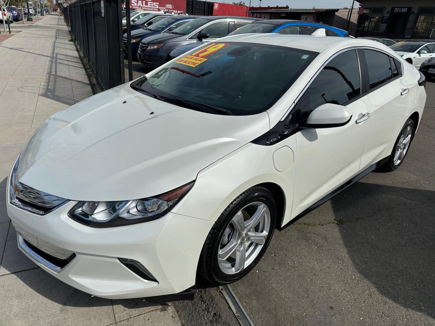 2019 Chevrolet Volt LT w/ Standard Emission Package (1G1RA6S5XKU) with an 1.5L L4 DOHC 16V engine, CVT transmission, located at 744 E Miner Ave, Stockton, CA, 95202, (209) 944-5770, 37.956863, -121.282082 - Photo#4
