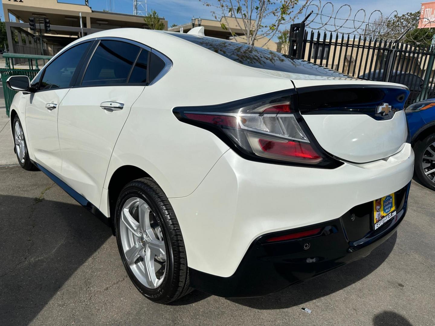 2019 Chevrolet Volt LT w/ Standard Emission Package (1G1RA6S5XKU) with an 1.5L L4 DOHC 16V engine, CVT transmission, located at 744 E Miner Ave, Stockton, CA, 95202, (209) 944-5770, 37.956863, -121.282082 - Photo#6