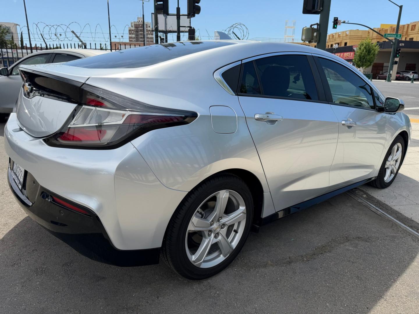 2019 Chevrolet Volt LT w/ Standard Emission Package (1G1RA6S5XKU) with an 1.5L L4 DOHC 16V engine, CVT transmission, located at 744 E Miner Ave, Stockton, CA, 95202, (209) 944-5770, 37.956863, -121.282082- Photo#8
