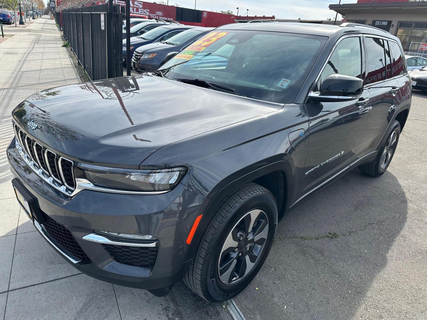 2023 Jeep Grand Cherokee 4xe Limited (1C4RJYB63PC) with an 2.0L L4 DOHC 16V HYBRID engine, 8A transmission, located at 744 E Miner Ave, Stockton, CA, 95202, (209) 944-5770, 37.956863, -121.282082 - Photo#4