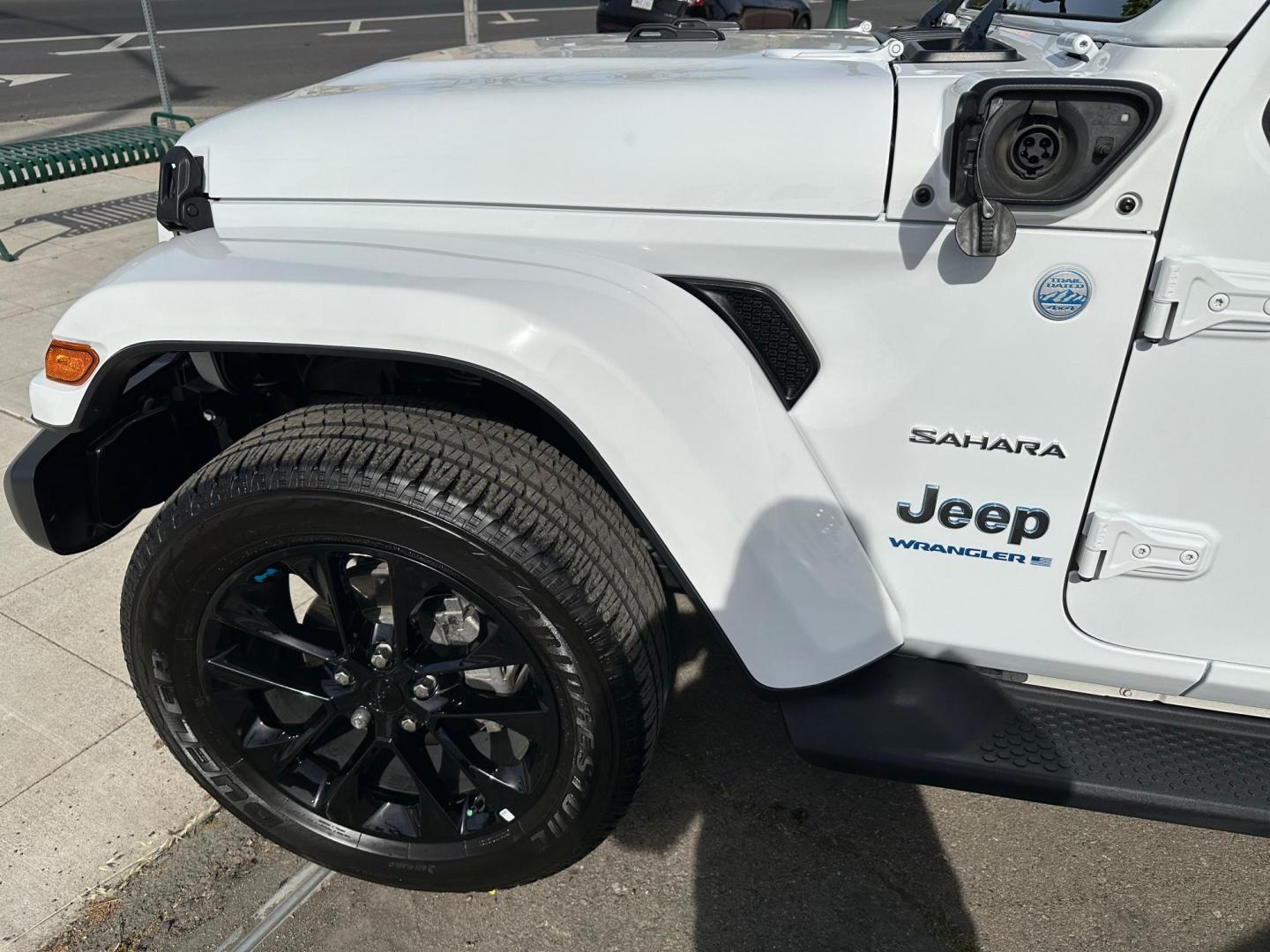 2023 Jeep Wrangler Unlimited Sahara 4XE (1C4JJXP6XPW) with an 2.0L L4 DOHC 16V HYBRID engine, 8A transmission, located at 744 E Miner Ave, Stockton, CA, 95202, (209) 944-5770, 37.956863, -121.282082 - Photo#5