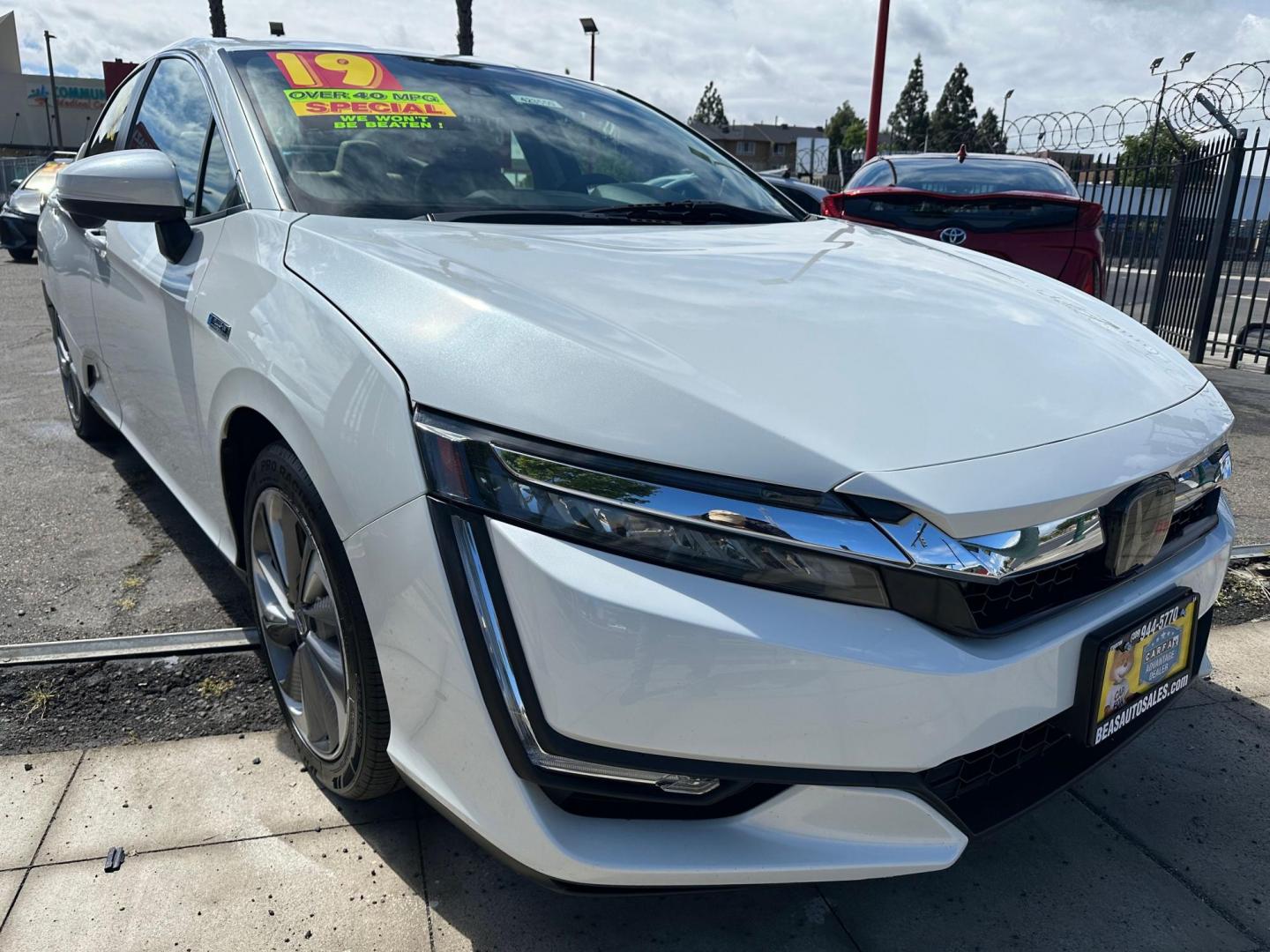 2019 Honda Clarity Plug-In Hybrid (JHMZC5F10KC) with an 1.5L L4 DOHC 16V HYBRID engine, CVT transmission, located at 744 E Miner Ave, Stockton, CA, 95202, (209) 944-5770, 37.956863, -121.282082 - Photo#0