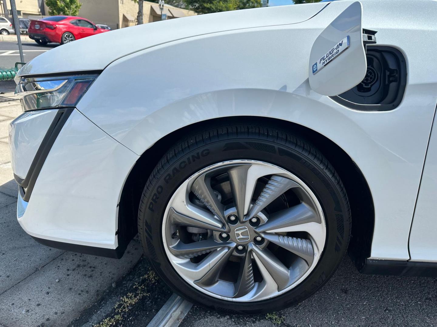 2019 Honda Clarity Plug-In Hybrid (JHMZC5F10KC) with an 1.5L L4 DOHC 16V HYBRID engine, CVT transmission, located at 744 E Miner Ave, Stockton, CA, 95202, (209) 944-5770, 37.956863, -121.282082 - Photo#5