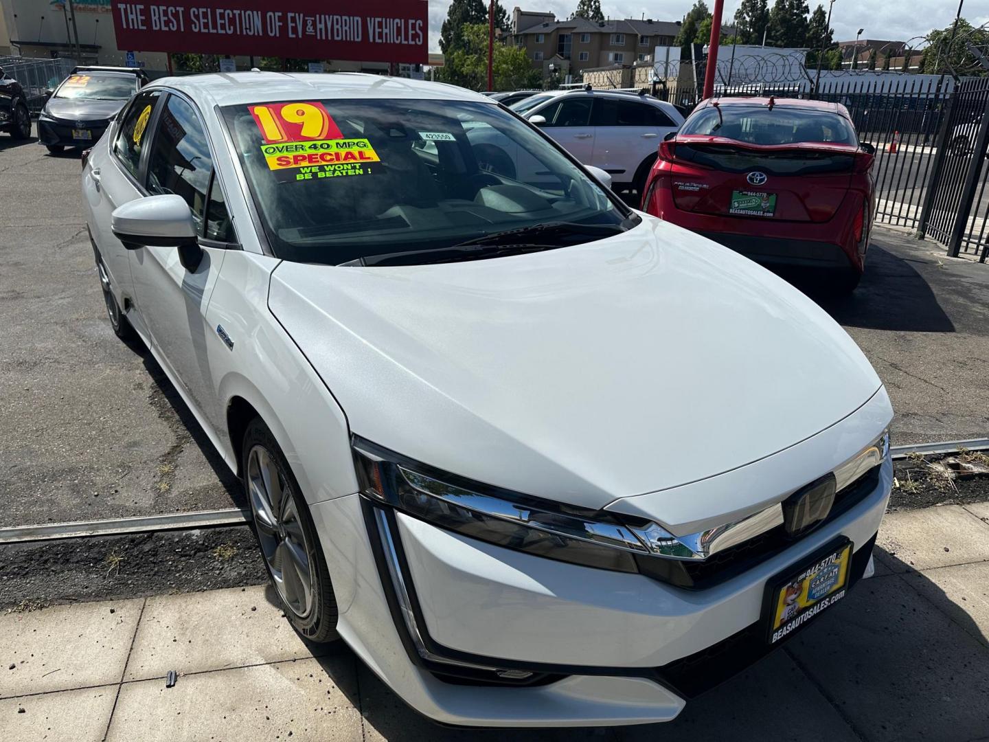 2019 Honda Clarity Plug-In Hybrid (JHMZC5F10KC) with an 1.5L L4 DOHC 16V HYBRID engine, CVT transmission, located at 744 E Miner Ave, Stockton, CA, 95202, (209) 944-5770, 37.956863, -121.282082 - Photo#1