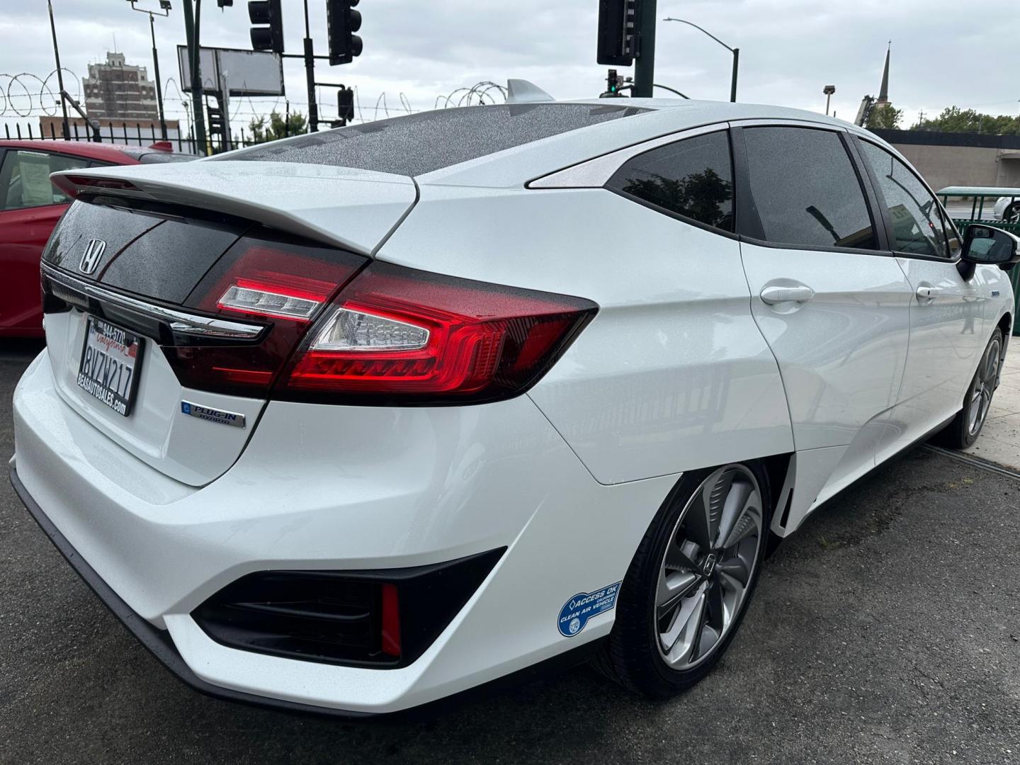 2021 Honda Clarity Plug-In Hybrid (JHMZC5F14MC) with an 1.5L L4 DOHC 16V HYBRID engine, CVT transmission, located at 744 E Miner Ave, Stockton, CA, 95202, (209) 944-5770, 37.956863, -121.282082 - Photo#8