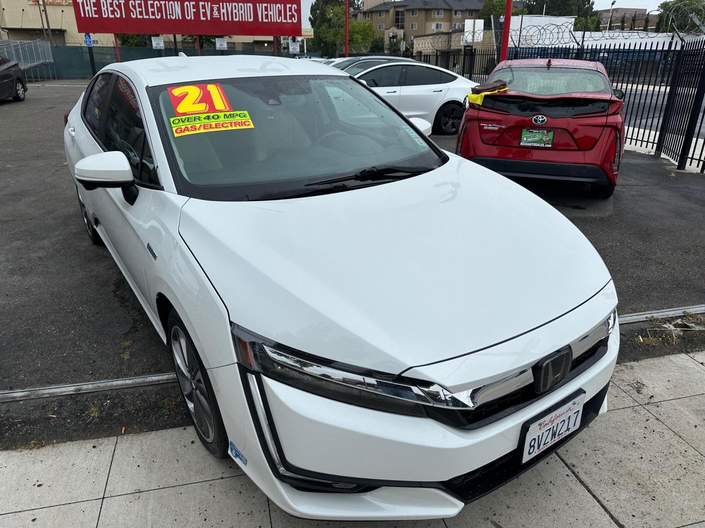 2021 Honda Clarity Plug-In Hybrid (JHMZC5F14MC) with an 1.5L L4 DOHC 16V HYBRID engine, CVT transmission, located at 744 E Miner Ave, Stockton, CA, 95202, (209) 944-5770, 37.956863, -121.282082 - Photo#1