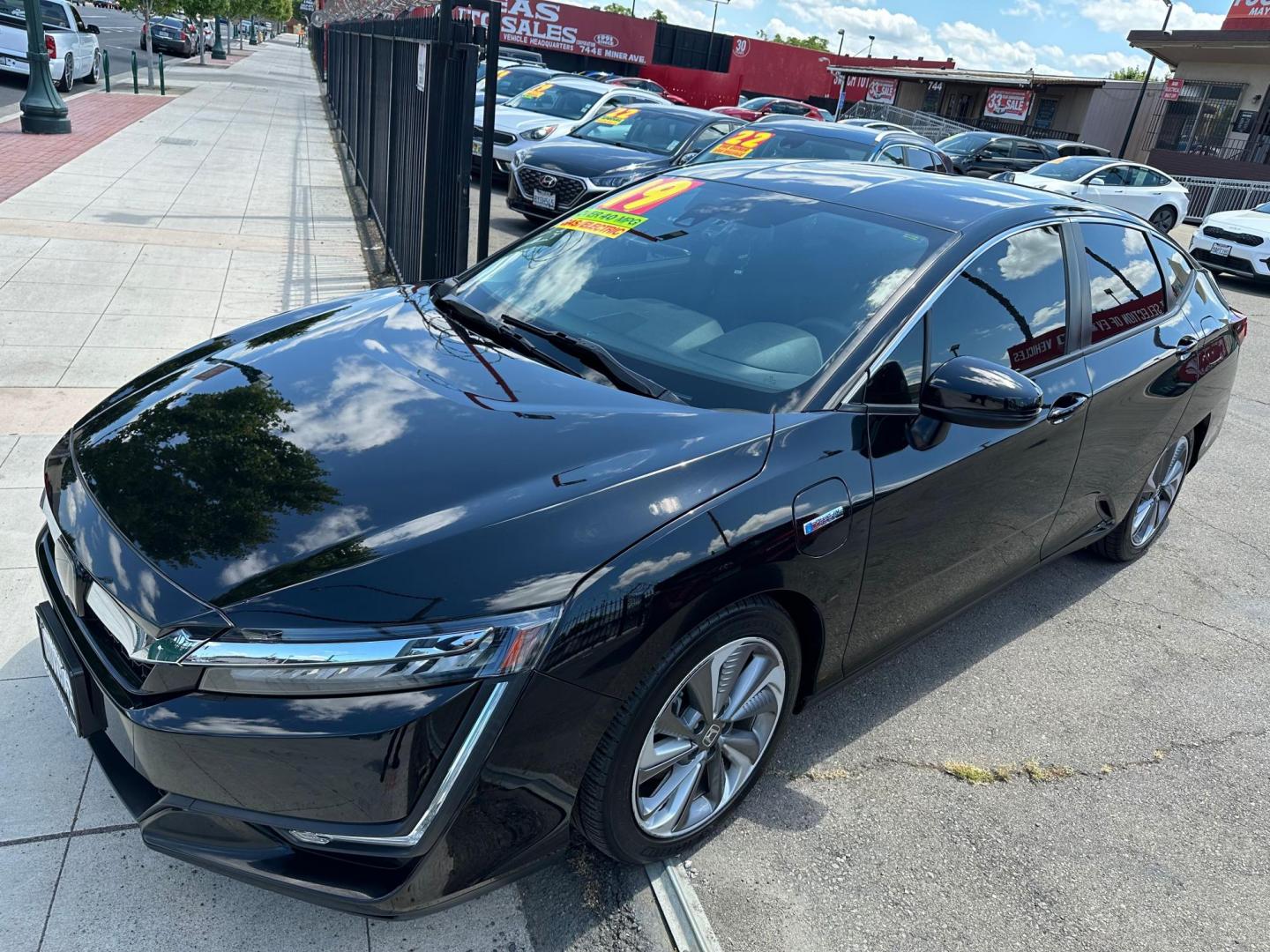 2019 Honda Clarity Plug-In Hybrid (JHMZC5F11KC) with an 1.5L L4 DOHC 16V HYBRID engine, CVT transmission, located at 744 E Miner Ave, Stockton, CA, 95202, (209) 944-5770, 37.956863, -121.282082 - Photo#4