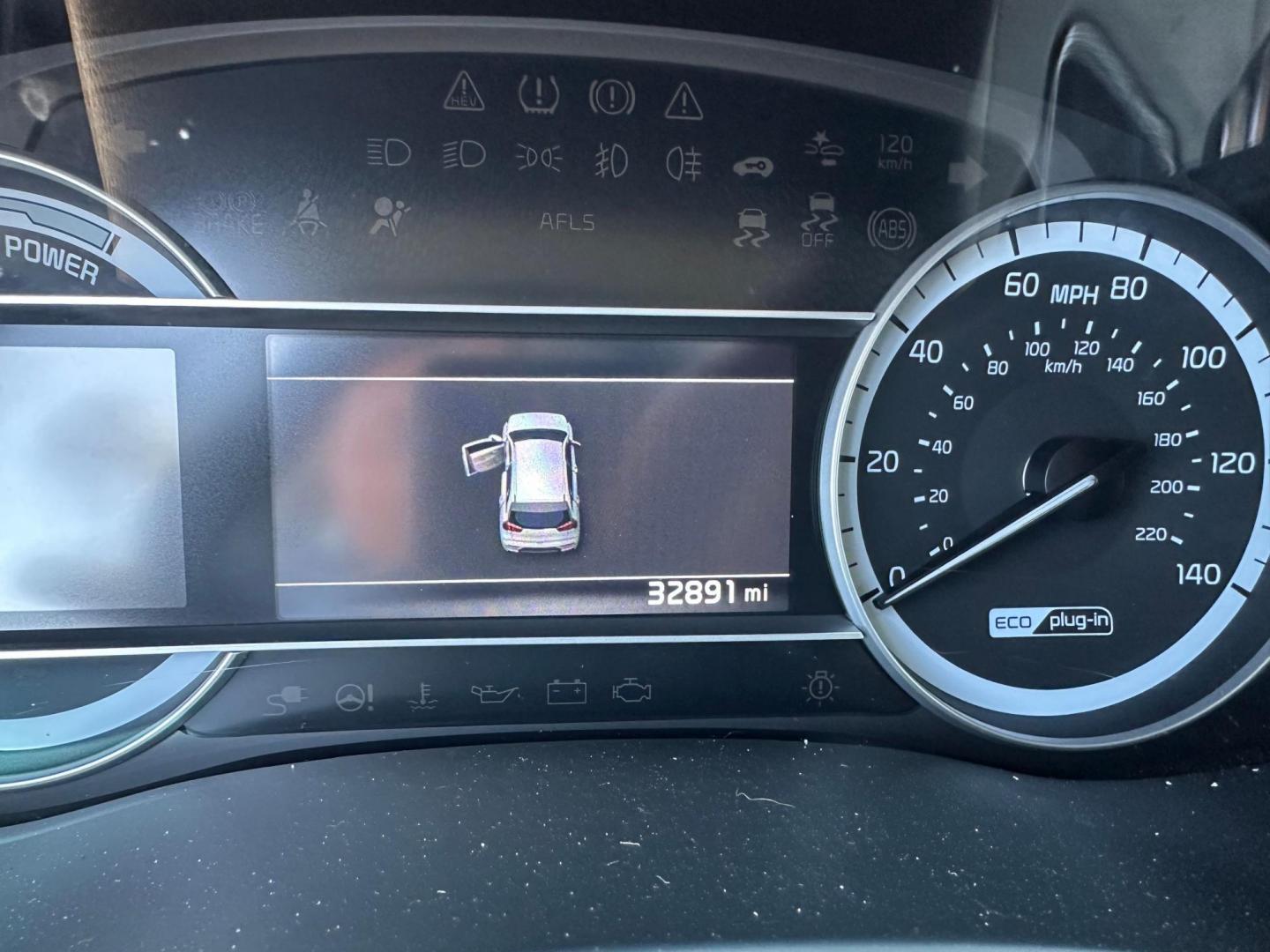 2019 Kia Niro Plug In Hybrid LX (KNDCM3LD1K5) , 6A transmission, located at 744 E Miner Ave, Stockton, CA, 95202, (209) 944-5770, 37.956863, -121.282082- Photo#12
