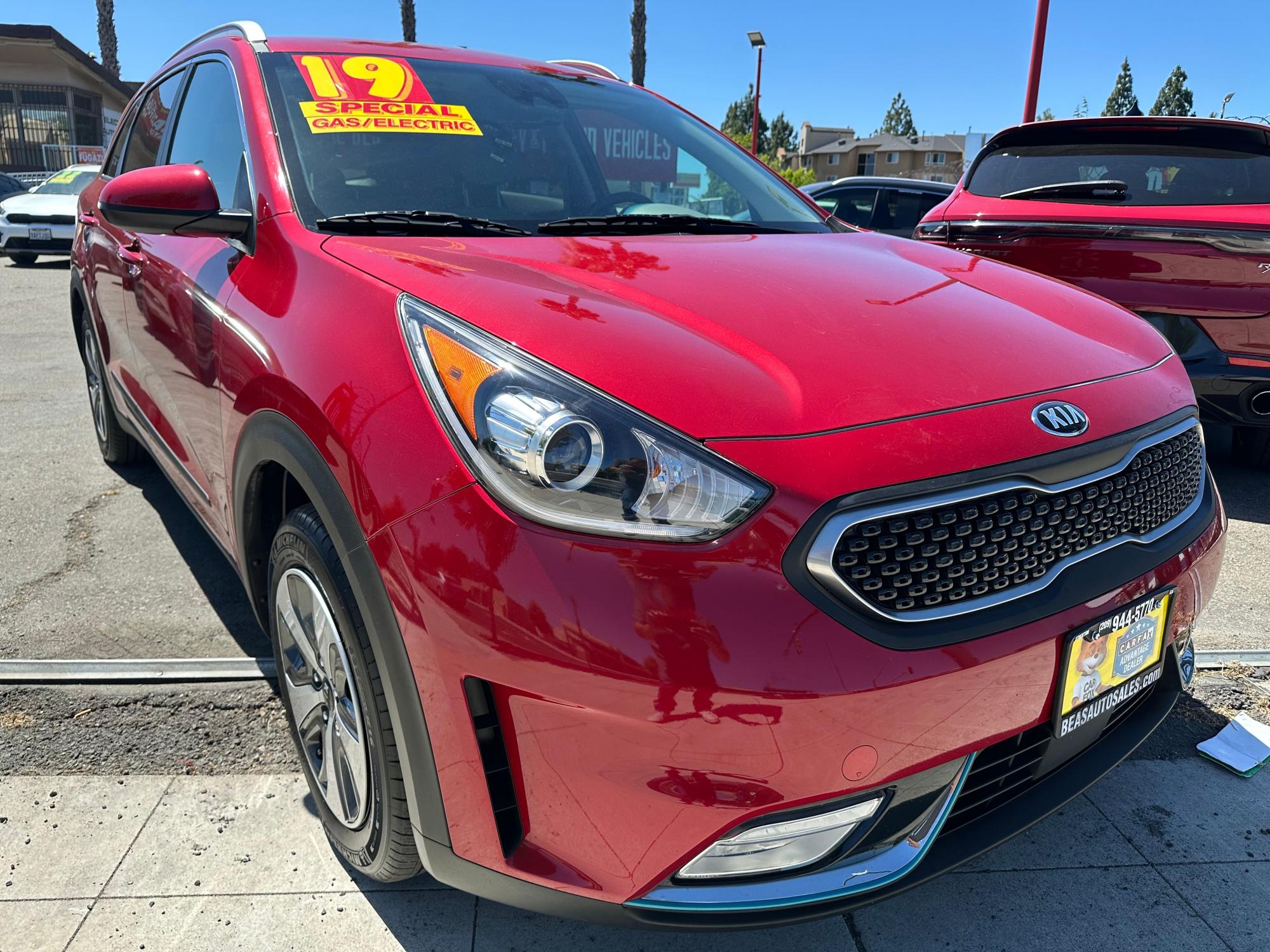 photo of 2019 Kia Niro Plug In Hybrid LX