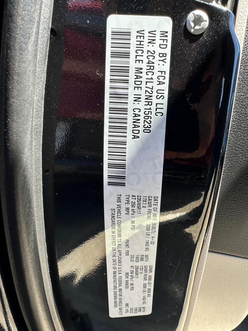 2022 Chrysler Pacifica Hybrid Touring L (2C4RC1L72NR) with an 3.6L V6 DOHC 24V HYBRID engine, CVT transmission, located at 744 E Miner Ave, Stockton, CA, 95202, (209) 944-5770, 37.956863, -121.282082 - Photo#15
