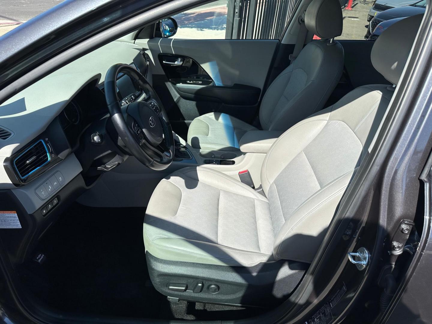 2019 Kia Niro Plug In Hybrid EX (KNDCD3LD7K5) , 6A transmission, located at 744 E Miner Ave, Stockton, CA, 95202, (209) 944-5770, 37.956863, -121.282082 - Photo#10