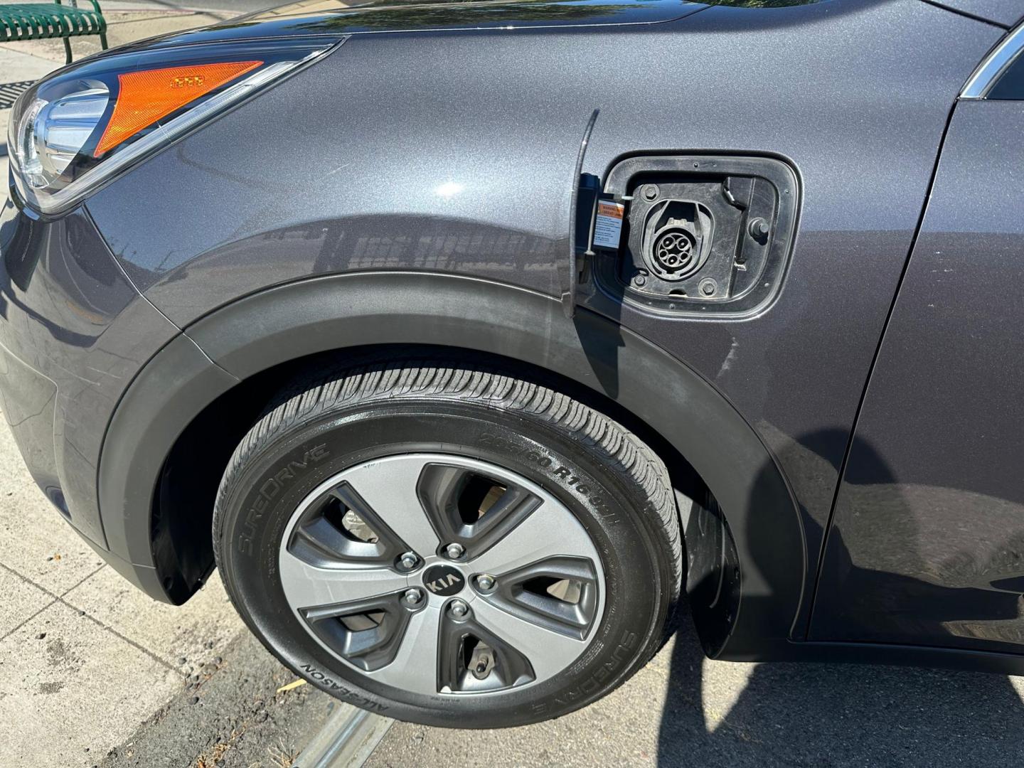 2019 Kia Niro Plug In Hybrid EX (KNDCD3LD7K5) , 6A transmission, located at 744 E Miner Ave, Stockton, CA, 95202, (209) 944-5770, 37.956863, -121.282082 - Photo#5
