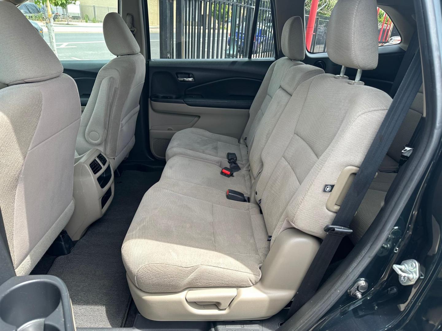 2017 Honda Pilot LX 2WD (5FNYF5H15HB) with an 3.5L V6 SOHC 24V engine, 6A transmission, located at 744 E Miner Ave, Stockton, CA, 95202, (209) 944-5770, 37.956863, -121.282082 - Photo#10