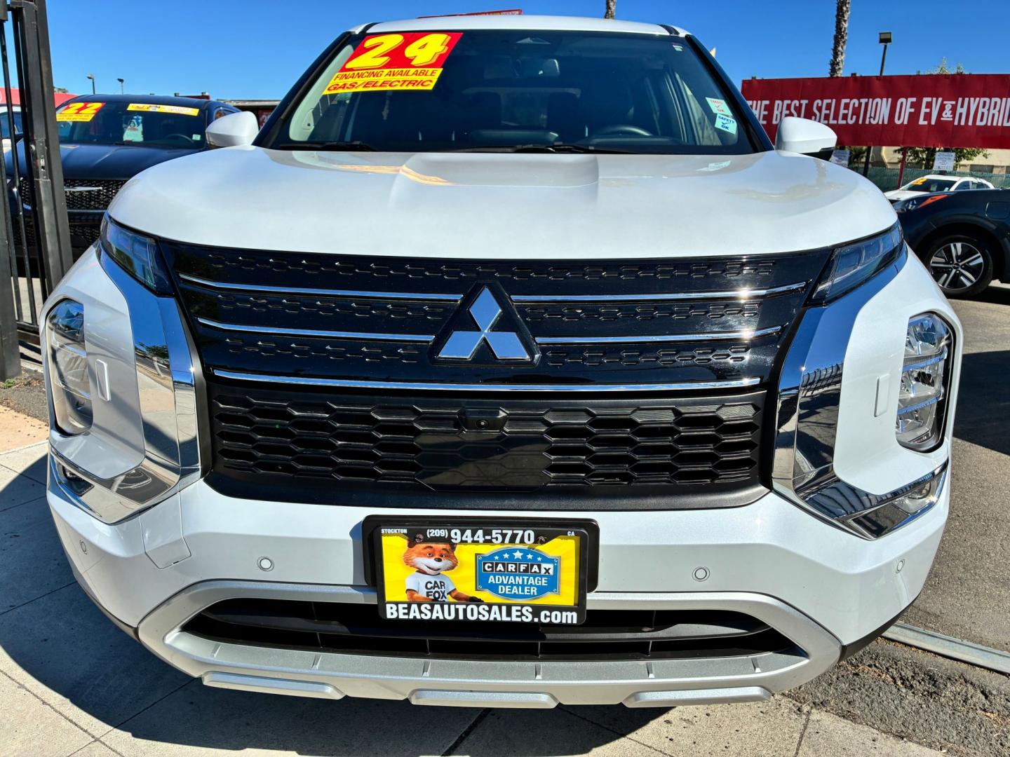 2024 Mitsubishi Outlander PHEV SEL (JA4T5VA96RZ) with an 2.0L L4 DOHC 16V HYBRID engine, 1A transmission, located at 744 E Miner Ave, Stockton, CA, 95202, (209) 944-5770, 37.956863, -121.282082 - Photo#2