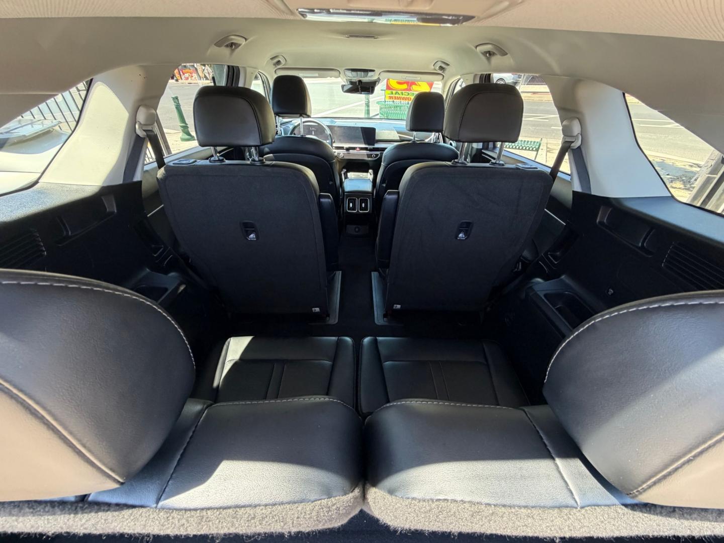 2025 Kia Sorento Hybrid EX AWD (KNDRJDJH0S5) with an 1.6L L4 DOHC 16V HYBRID engine, 6A transmission, located at 744 E Miner Ave, Stockton, CA, 95202, (209) 944-5770, 37.956863, -121.282082 - Photo#11