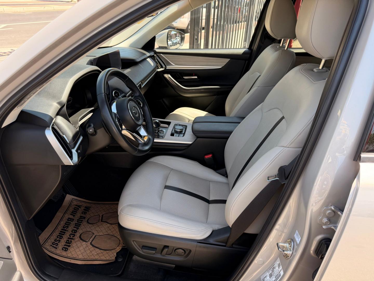 2024 Mazda CX-90 PHEV Preferred (JM3KKBHA9R1) with an 2.5L L4 DOHC 16V HYBRID engine, 8A transmission, located at 744 E Miner Ave, Stockton, CA, 95202, (209) 944-5770, 37.956863, -121.282082 - Photo#9