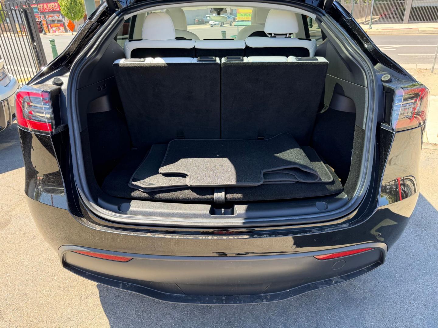 2022 Tesla Model Y Long Range AWD (7SAYGAEE0NF) with an ELECTRIC engine, 1A transmission, located at 744 E Miner Ave, Stockton, CA, 95202, (209) 944-5770, 37.956863, -121.282082 - Photo#12