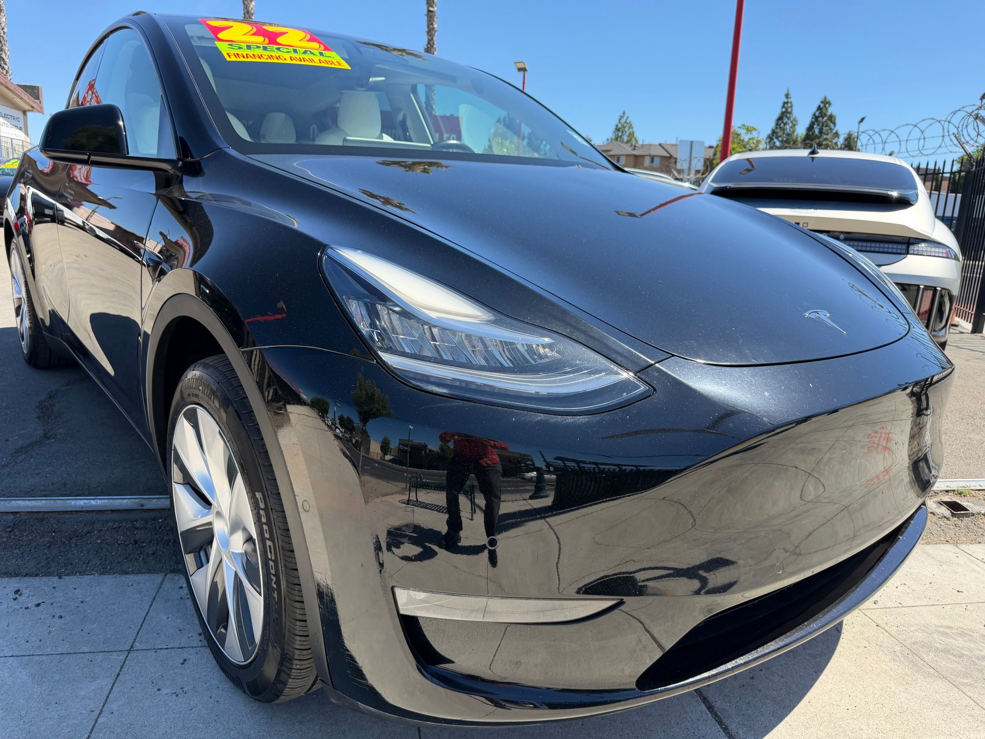 photo of 2022 Tesla Model Y Long Range AWD