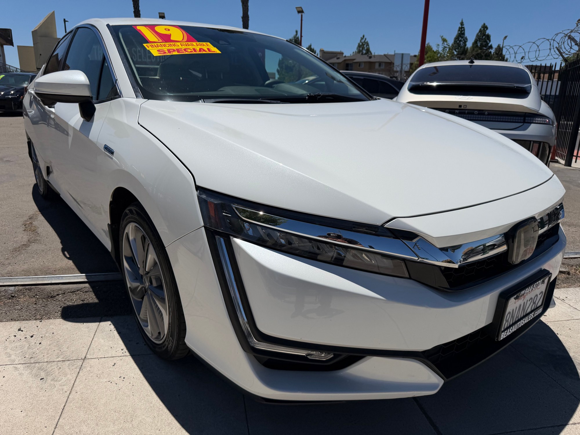 photo of 2019 Honda Clarity Plug-In Hybrid