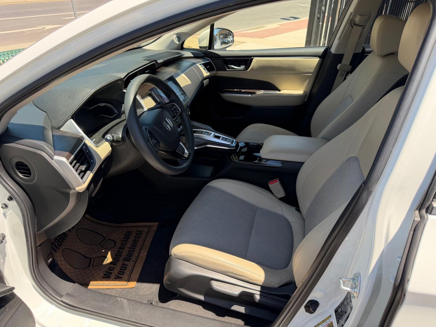 2019 Honda Clarity Plug-In Hybrid (JHMZC5F13KC) with an 1.5L L4 DOHC 16V HYBRID engine, CVT transmission, located at 744 E Miner Ave, Stockton, CA, 95202, (209) 944-5770, 37.956863, -121.282082 - Photo#10